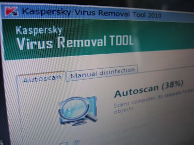Kaspersky Virus Removal Tool によるウイルス駆除作業中