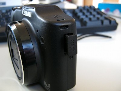 Canon PowerShot SX160 IS の電池 CR1220